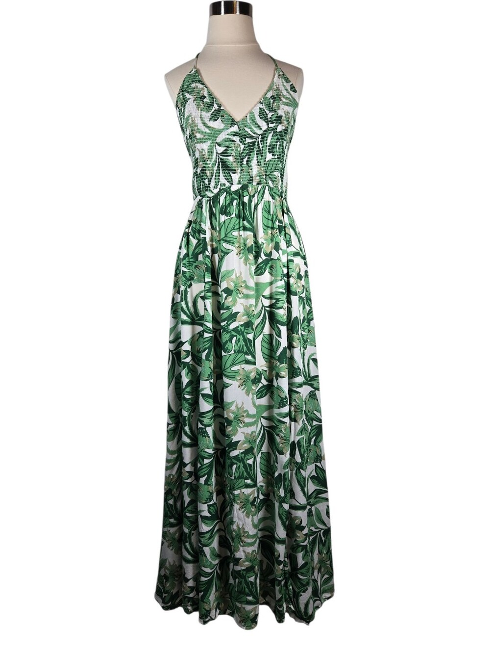 Aakaa Smocked Halter Plunge V-Neck Tropical Palm Print Maxi Dress Size Medium